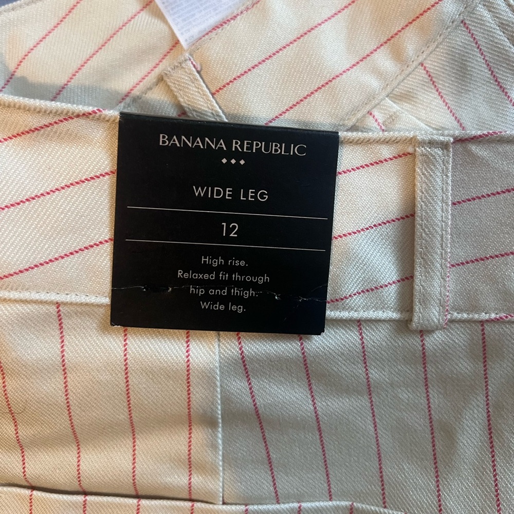 Banana Republic Twill Wide Leg Pant - Picture 6 of 6